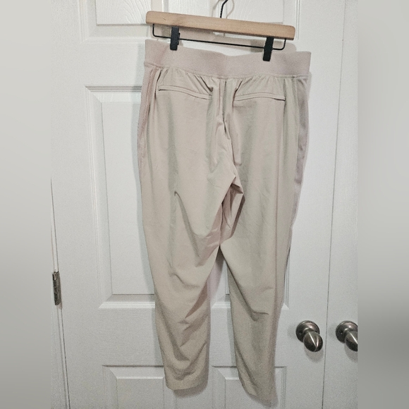 Athleta Brooklyn Pants 12 Petite - Picture 4 of 4